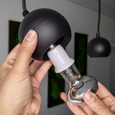 Lampeadapter for omformatering av 4x sett (E14 til E27)