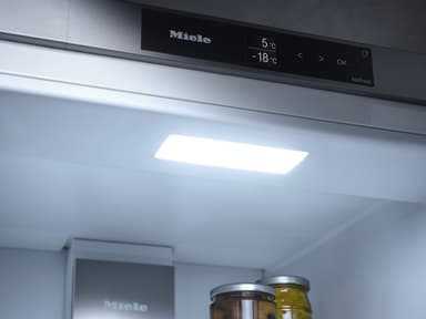 Miele Kombiskap KFN 7744 C 125 Gala Ed Integrert