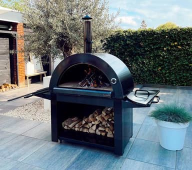 Myoutdoorkitchen - Black Collection -Træfyret pizzaovn – Chicago