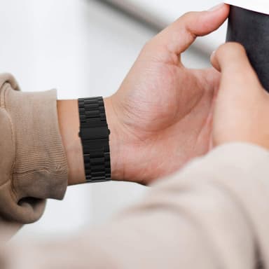 Garmin VivoActive 4 klokkereim i rustfritt stål, svart
