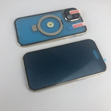 Privacy Magnetic Case med stativ for iPhone Champagne iPhone 15