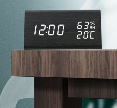 Vekkerklokke i tre med LED-skjerm, termometer, fuktighetsmåler