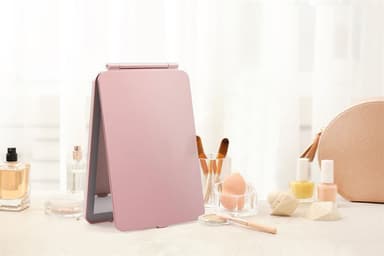 ""UNIQ Sammenleggbart Oppladbart LED-speil – Vanity Reisespeil - Rosa