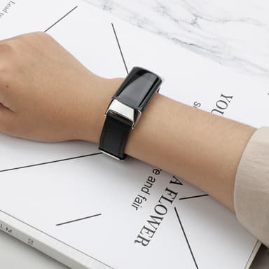 Skinnreim til Fitbit Charge 5, sort
