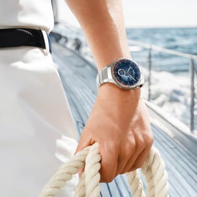 Huawei Watch GT 5 Pro sportsklokke 46mm (titan) +FreeBuds 5i gavepakke