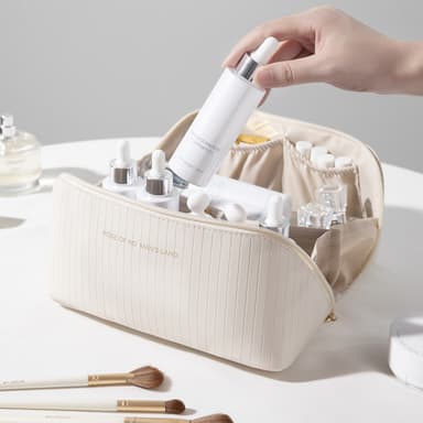 Romslig toalett/sminkeveske Beige