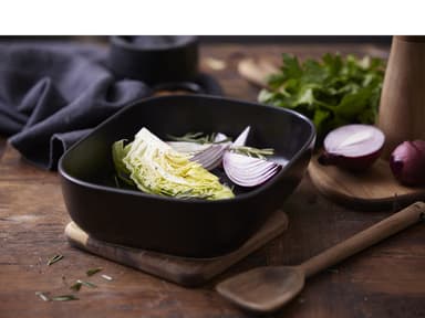 HOLM Oven dish 24 x 18,5 x 6,5 cm Black
