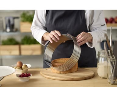 Blomsterbergs Cake slicer Dia 24-30 x 8 cm Steel
