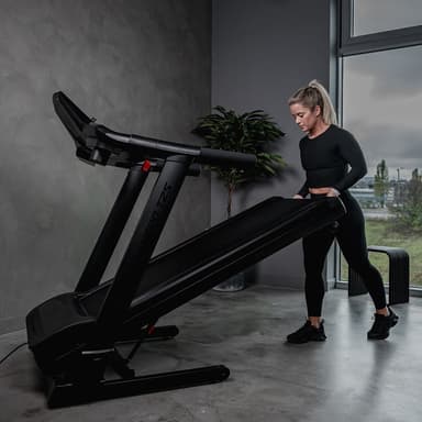 Master Fitness Nero Treadmill T25