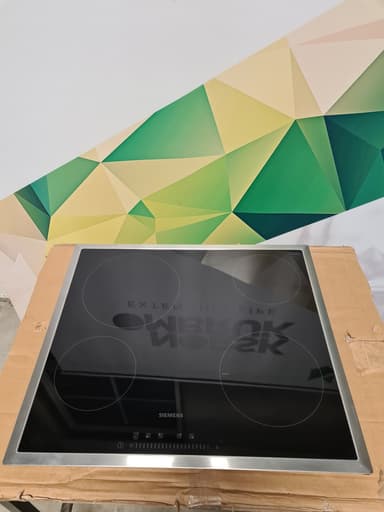 Siemens iQ100 keramisk platetopp ET645FEN1E - brukt