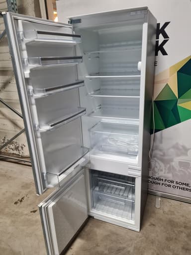 Siemens integrert kombiskap KI38VV20 - brukt