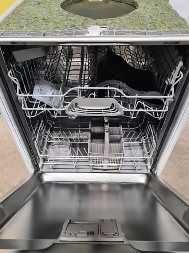 Siemens iQ300 Integrert oppvaskmaskin SN636X03AE - brukt