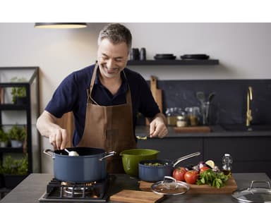 By Tareq Taylor Vivian Saucepan 1.5 liter Indigo