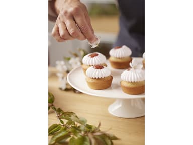 Blomsterbergs Cake stand Dia. 30 x 10 cm White