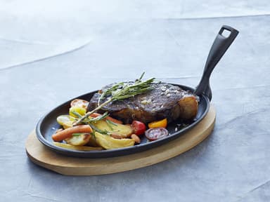 HOLM Plate 27 x 17 cm Black