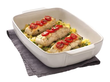 Pyrex Dish rectangular 25 x 19 cm White