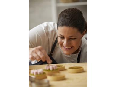 Blomsterbergs Flower Muffin mould 6 pcs Grey