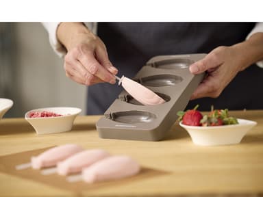 Blomsterbergs Madeleine Popsicle mould with 4 pcs Latte