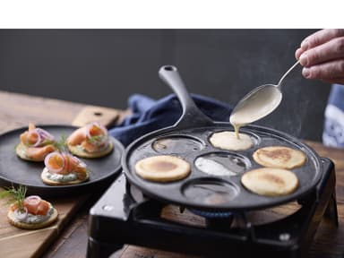 HOLM Blini pan for 7 pcs. Dia 23,5 cm Black
