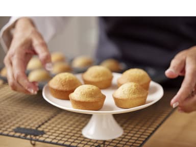 Blomsterbergs Muffin pan for 12 pcs. Latte
