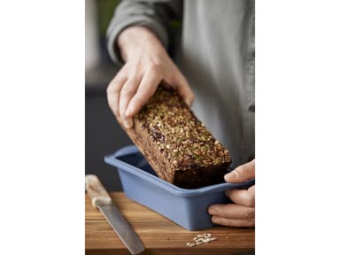 By Tareq Taylor Pecan Loaf pan 26 x 11 x 8 cm Indigo