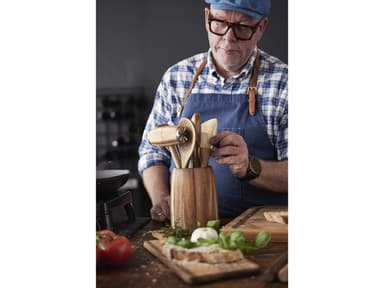 HOLM Utensil holder Dia 13 x 17 cm Acacia wood