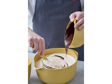 Rosti NEW Margrethe Mixing bowl 0,75 liter Curry