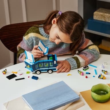 LEGO Despicable Me Minions’ festbuss med musikkanlegg 75581