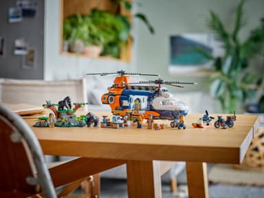 LEGO City Jungelutforskerens helikopter-baseleir 60437
