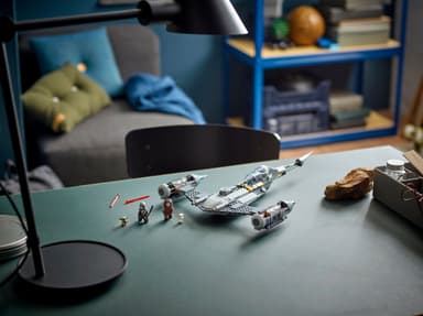 LEGO Star Wars The Mandalorian’s N-1 Starfighter 75325