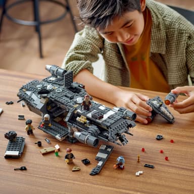 LEGO Star Wars The Onyx Cinder 75374
