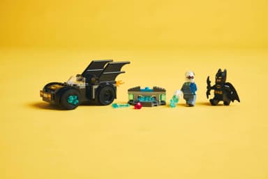 LEGO Super Heroes Batman med Batmobile mot Mr. Freeze 76301