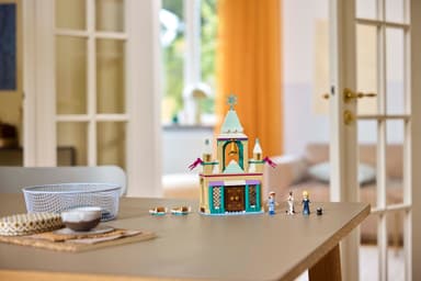LEGO Disney Princess Isslottet i Arendelle 43265