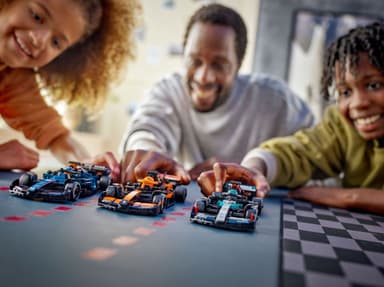 LEGO Speed Champions McLaren F1 Team MCL38-racerbil 77251