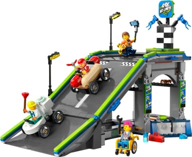 LEGO City Grenseløs action: Racerbilbane med rampe 60460