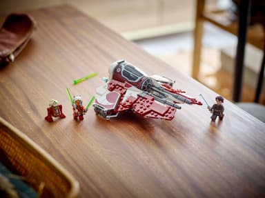 LEGO Star Wars Ahsokas Jedi Interceptor 75401