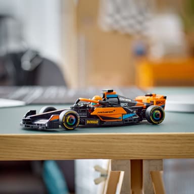 LEGO Speed Champions 2023 McLaren Formula 1-racerbil 76919