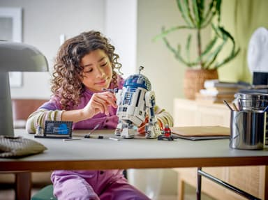 LEGO Star Wars R2-D2 75379