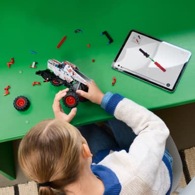 LEGO Technic Monster Jam ThunderROARus med pullback-funksjon 42200