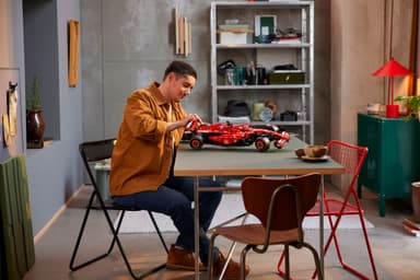 LEGO Technic Ferrari SF-24 F1-bil 42207