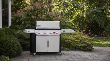 Weber Genesis SP-435W gas grill 1501168 (silver)