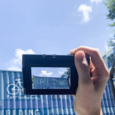 Digitalkamera 24MP med vidvinkelobjektiv