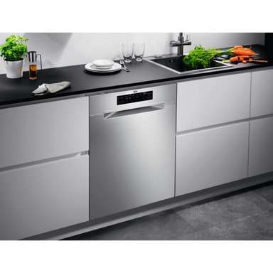 AEG Oppvaskmaskin FBB32607ZM (Stål)