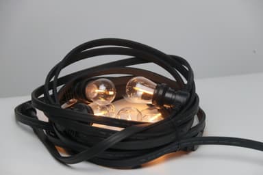 LY Sweden Premium lyslenke utendørs med flat kabel - 10m 10 utskiftbare E27-pærer