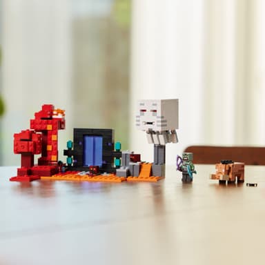 LEGO Minecraft Bakholdsangrep ved underverdenportalen 21255