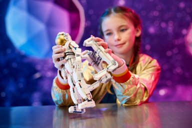 LEGO Creator Astronaut 31152