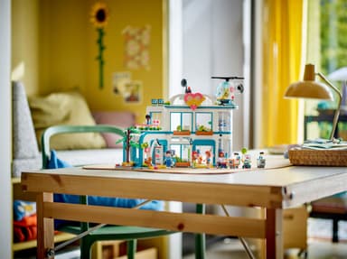 LEGO Friends Sykehuset i Heartlake City 42621