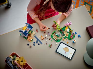 LEGO Friends Birøkternes hus og blomsterhage 42669