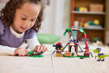 LEGO Spidey Spidey og Gobbys raptorkamp ved hovedkvarteret i treet 11200