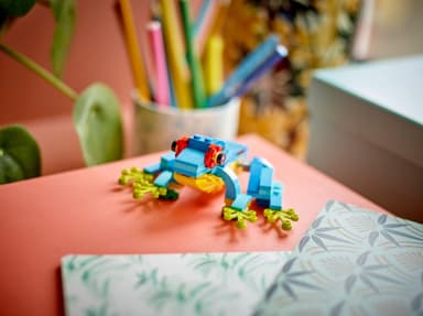 LEGO Creator Eksotisk papegøye 31136